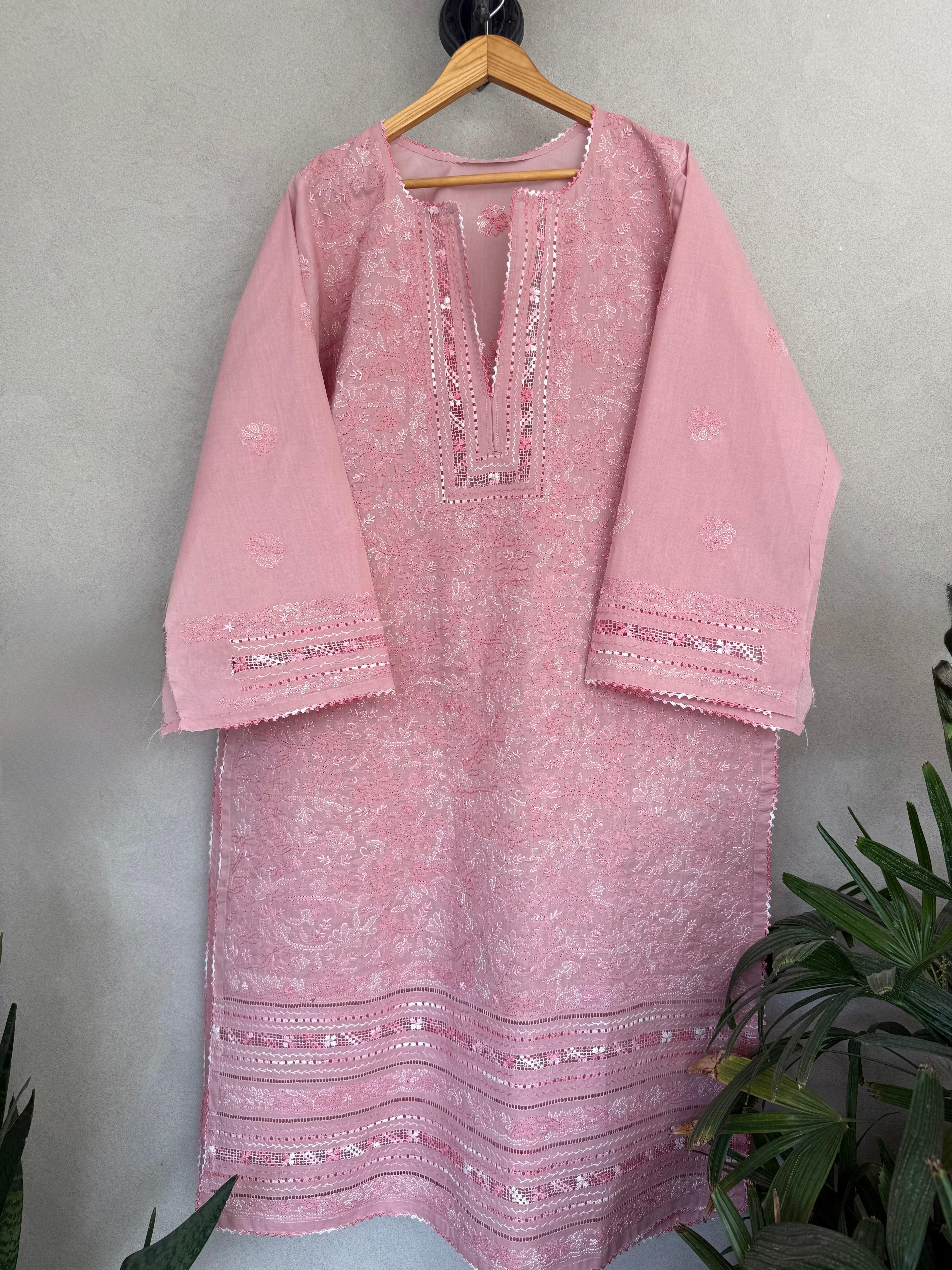 Shaded Pink Tarkashi
