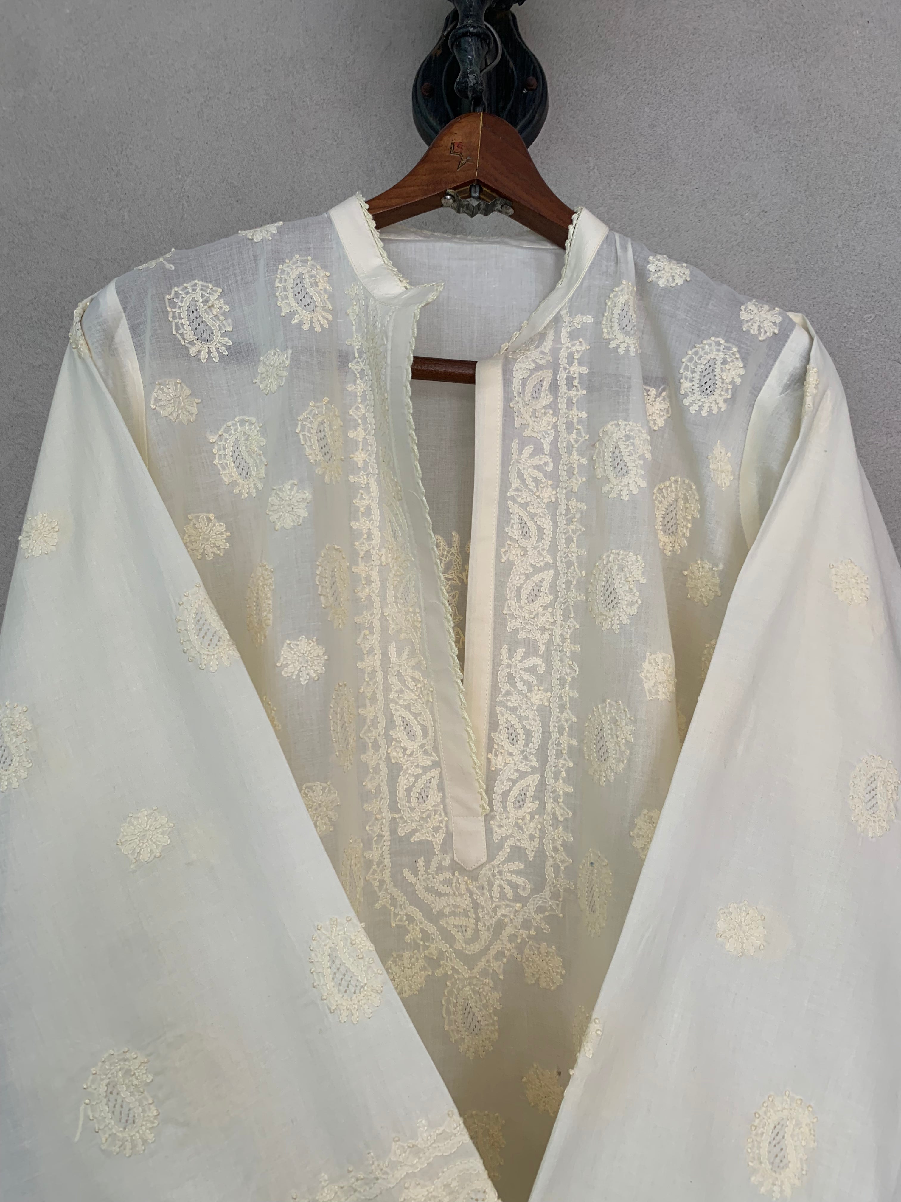 Cream hand embroidered kurta