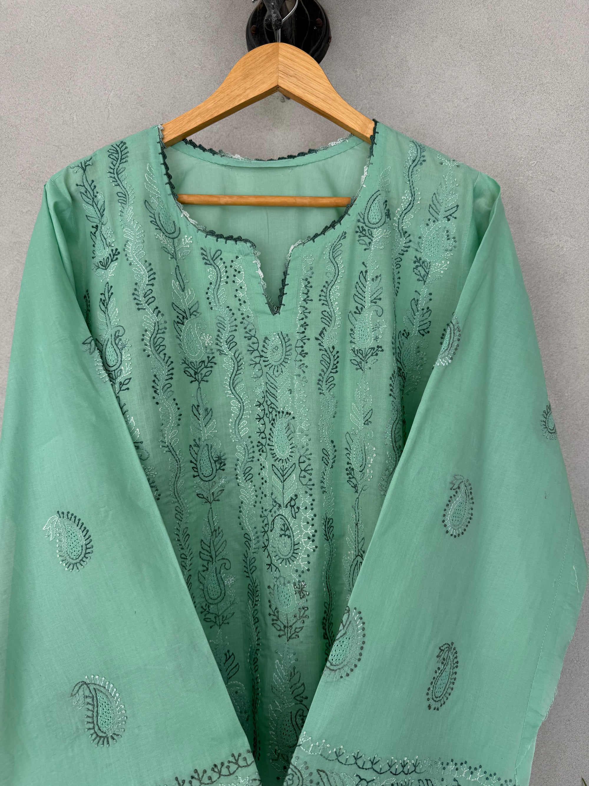 Hand embroidered kurta
