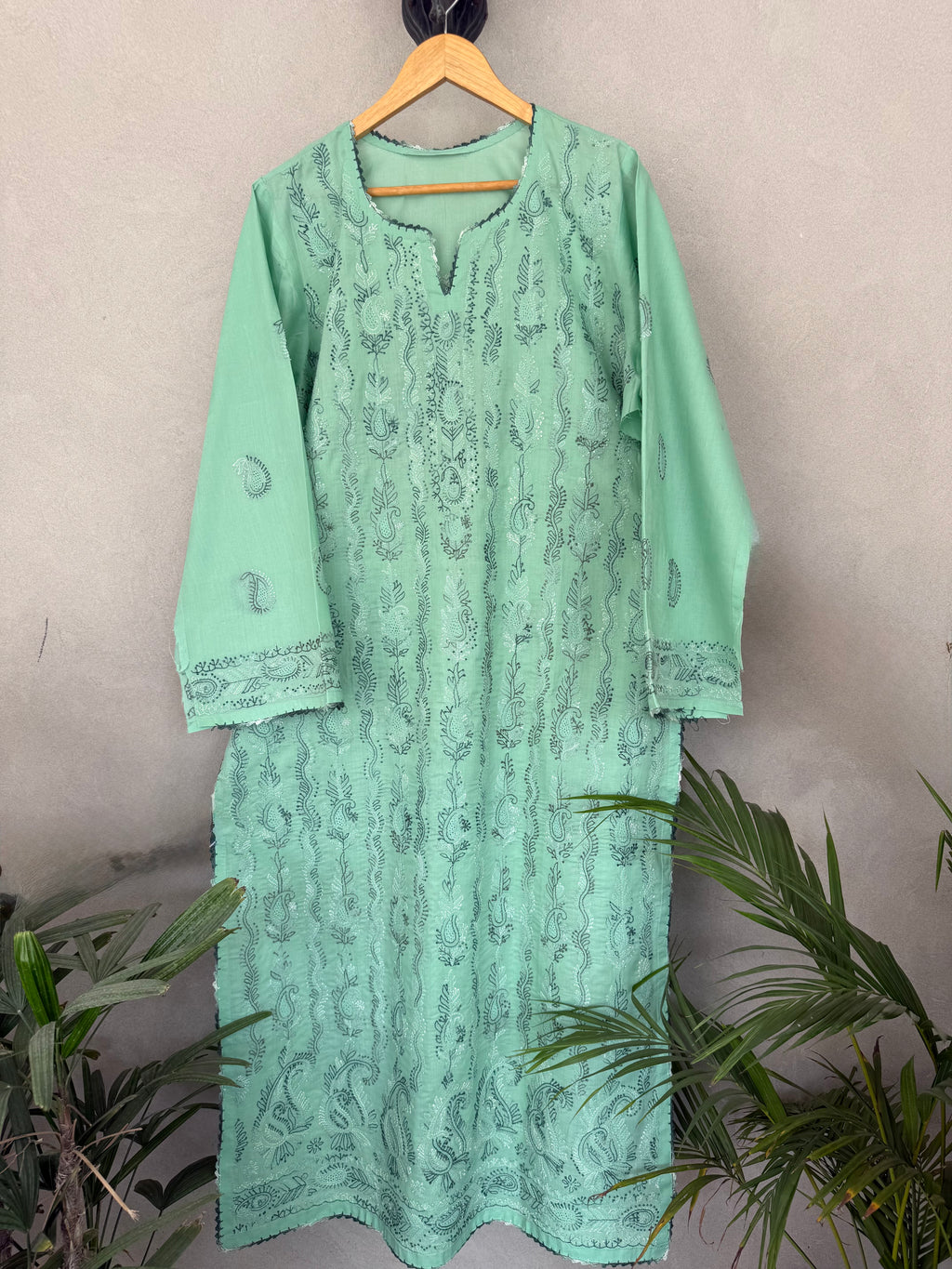 Hand embroidered kurta