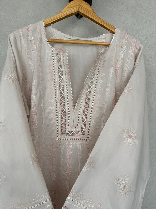 Beige & Peach Tarkashi Kurta
