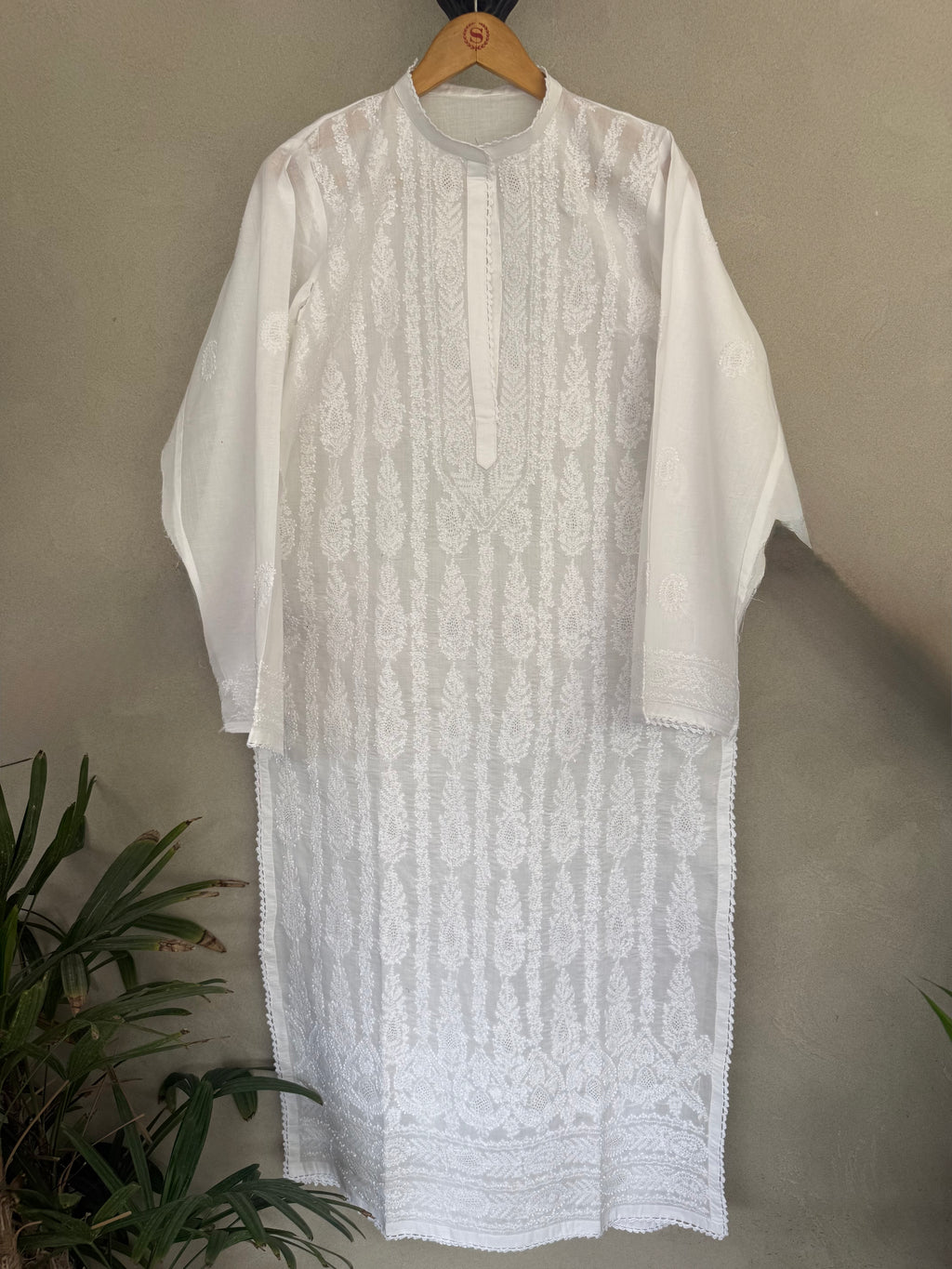 White hand embroidered kurta