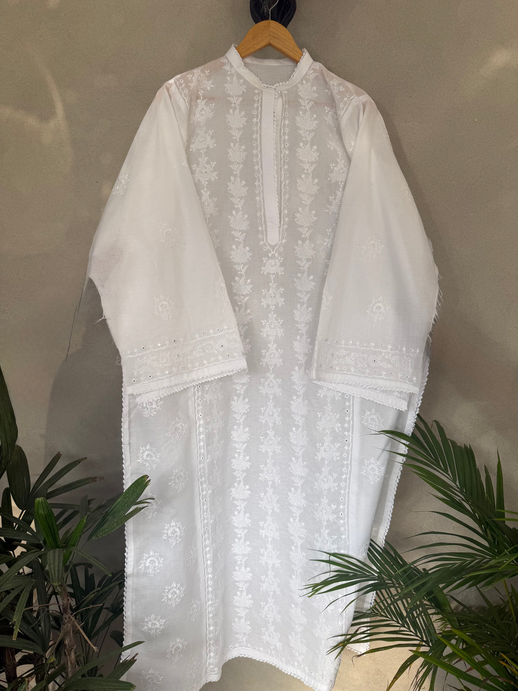 White hand embroidered kurta